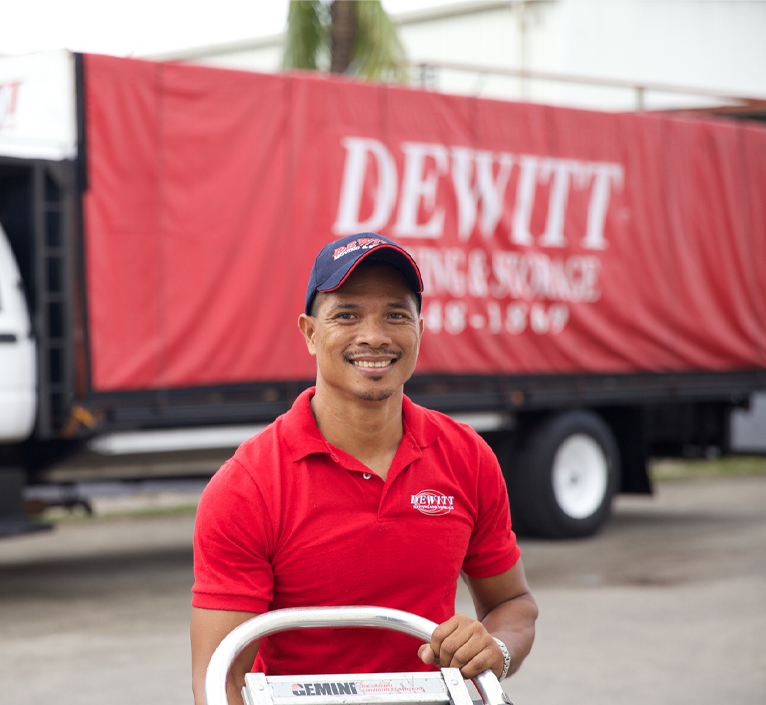 mover-hat-3-is-right mover smiling