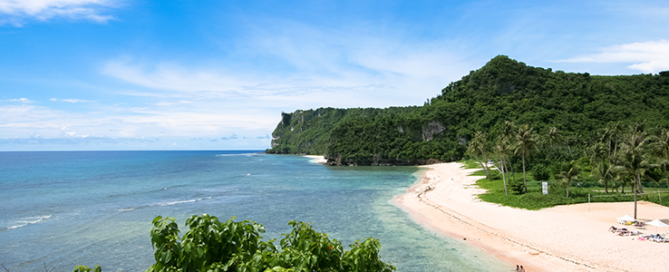Gun Beach has a lot to offer: a vibrant coral reef perfect for scuba diving and snorkeling, a beach bar where you can grab a bite and a cocktail, and a side excursion to secluded Fai Fai Beach.