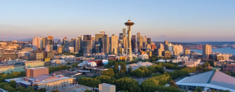 Aerial view of Seattle, Washington at dusk